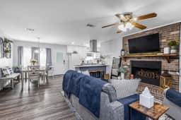 DEVILLE QUARTERS
