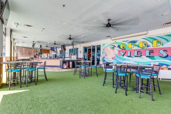 DESTIN PALMS (2204)